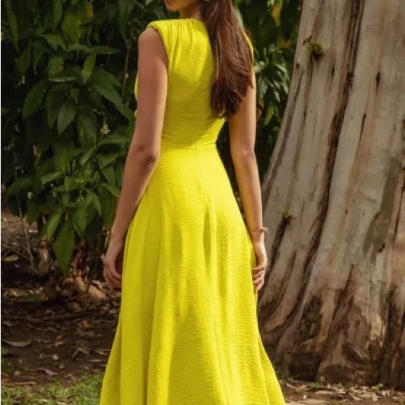 NWT LIME SHOULDER PAD MIDI DRESS - Picture 4 of 4